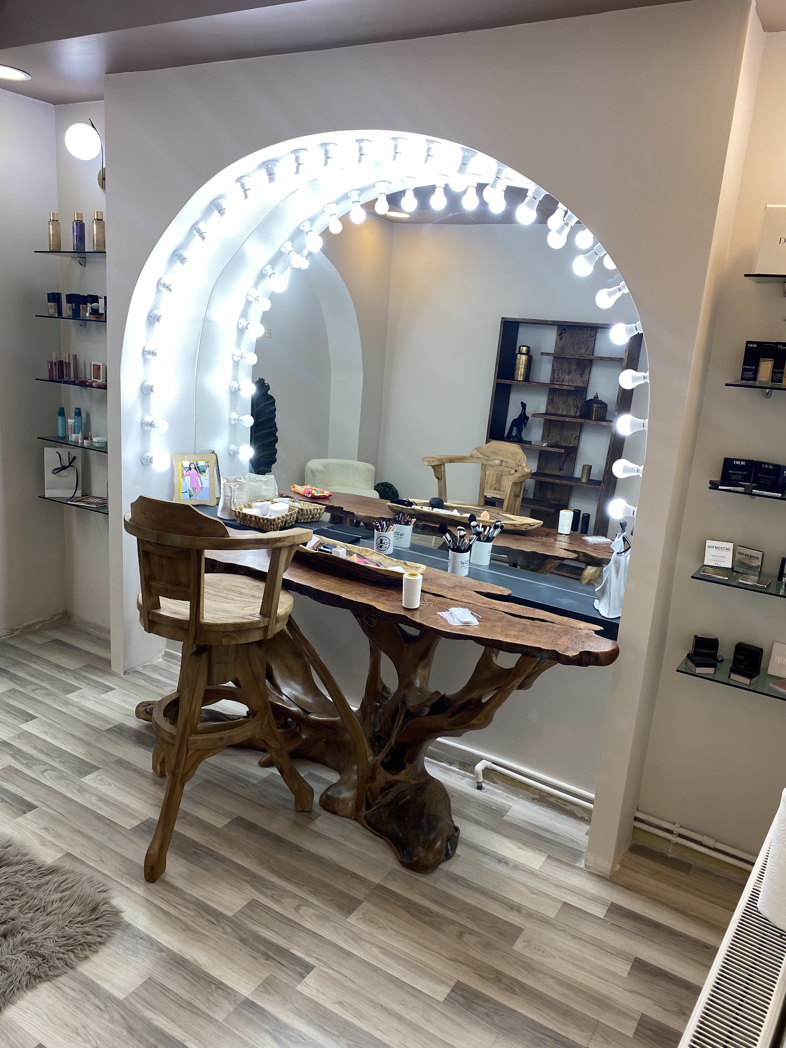 Ezgi özçelik make up - Nail art stüdyo