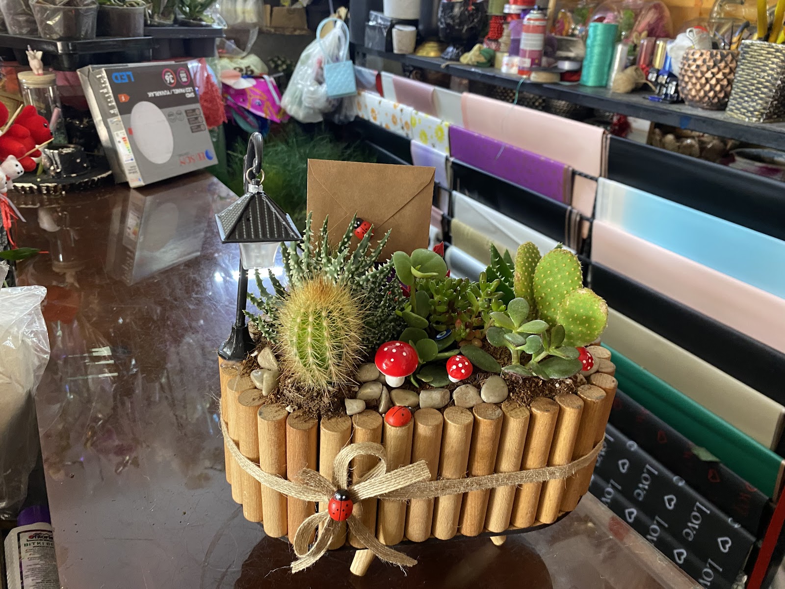 Güneyler Çiçekçilik ve Hediyelik Eşya