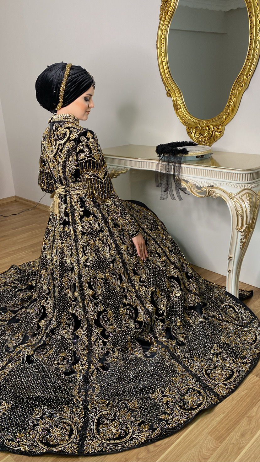 NİSANUR MODA EVİ & KUAFÖR