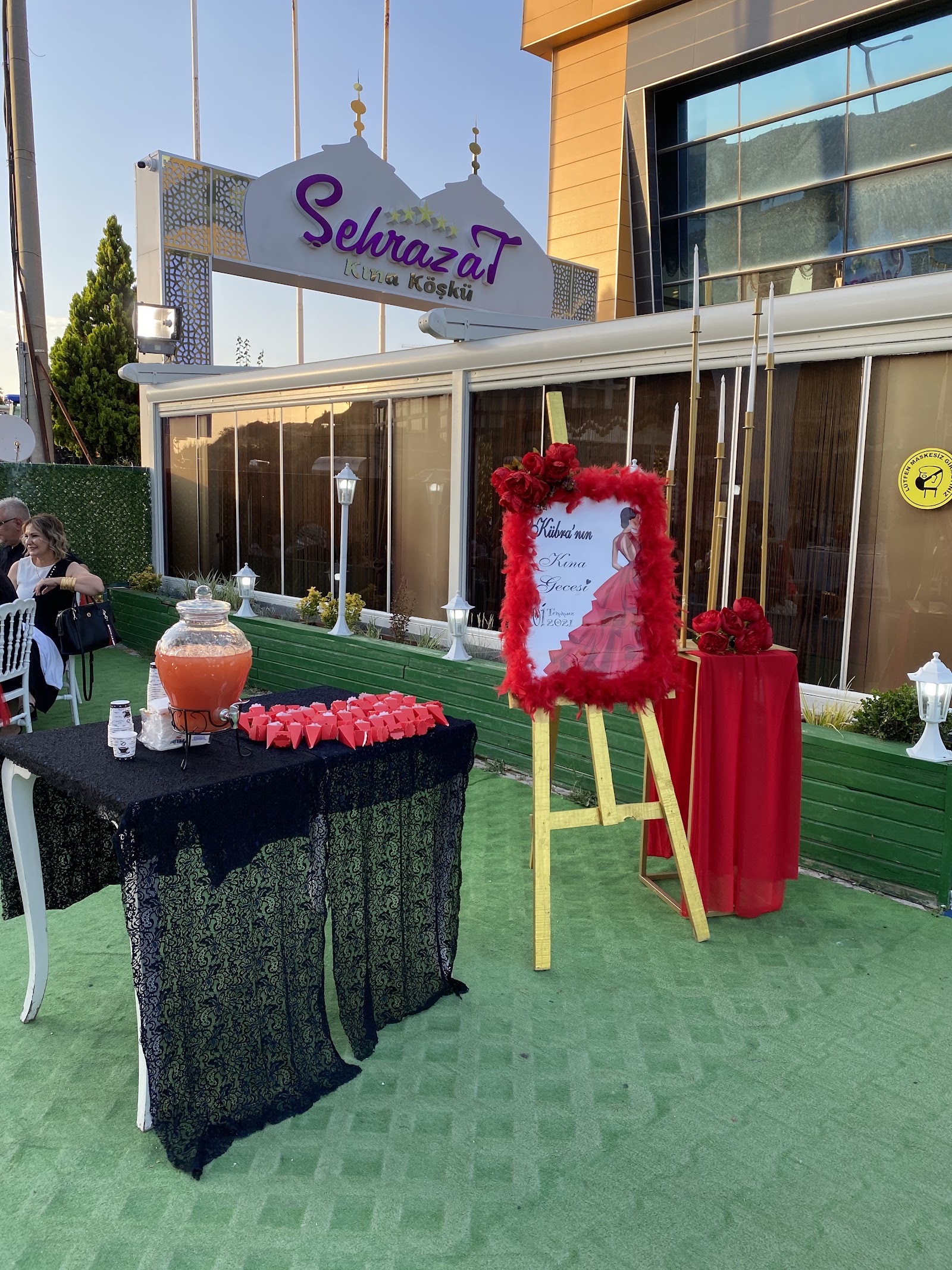 şehrazat kına köşkü